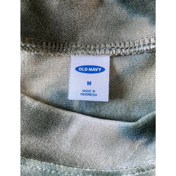 NWT Old Navy Sweatshirt Size Medium Women’s Green Velvet Crop - Picture 3 of 8